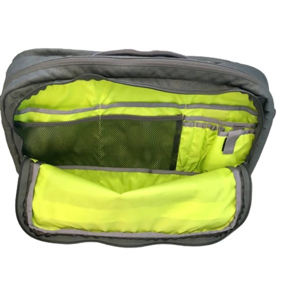 Patagonia Briefcase Laptop Travel Bag in Grey - Picture 3 of 8